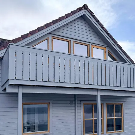 4 Bedroom In Skartveit *
