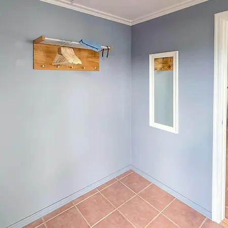 4 Bedroom In Skartveit *