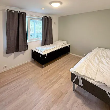 4 Bedroom In Skartveit Kåda